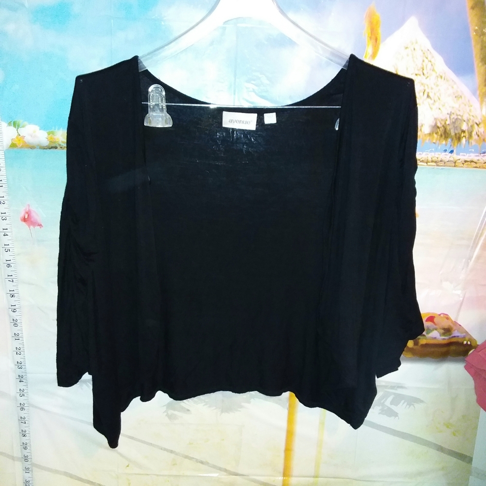 Avenue size 30/32 shrug